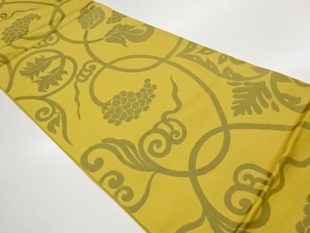 葡萄唐草模様織出し洒落袋帯